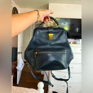 Old Trend convertible doctor bag backpack